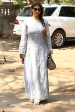 Tanisha Mukherjee at the Furneral Of Sunil Shetty